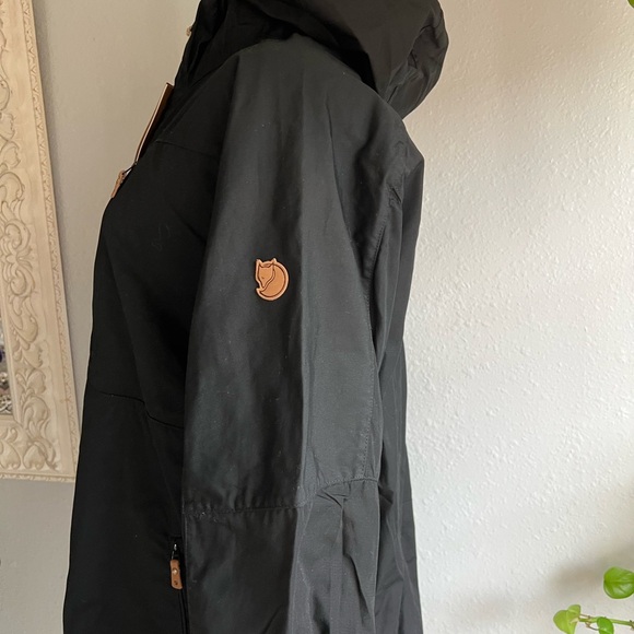 Fjällräven Black Hooded Jacket - Picture 5 of 12